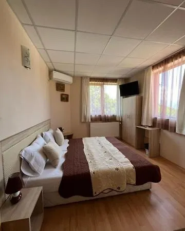 пиперите Априлци