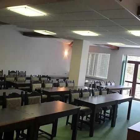 Hotel Apriltsi 2*